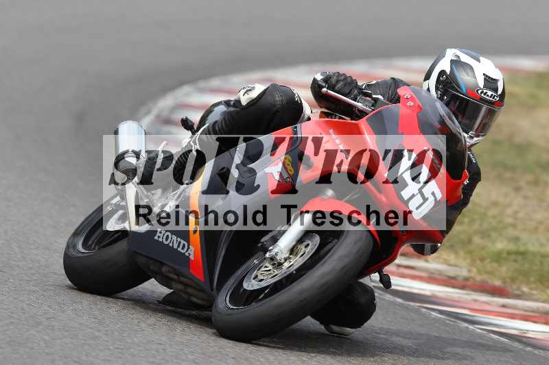 Archiv-2022/55 14.08.2022 Plüss Moto Sport ADR/Einsteiger/145